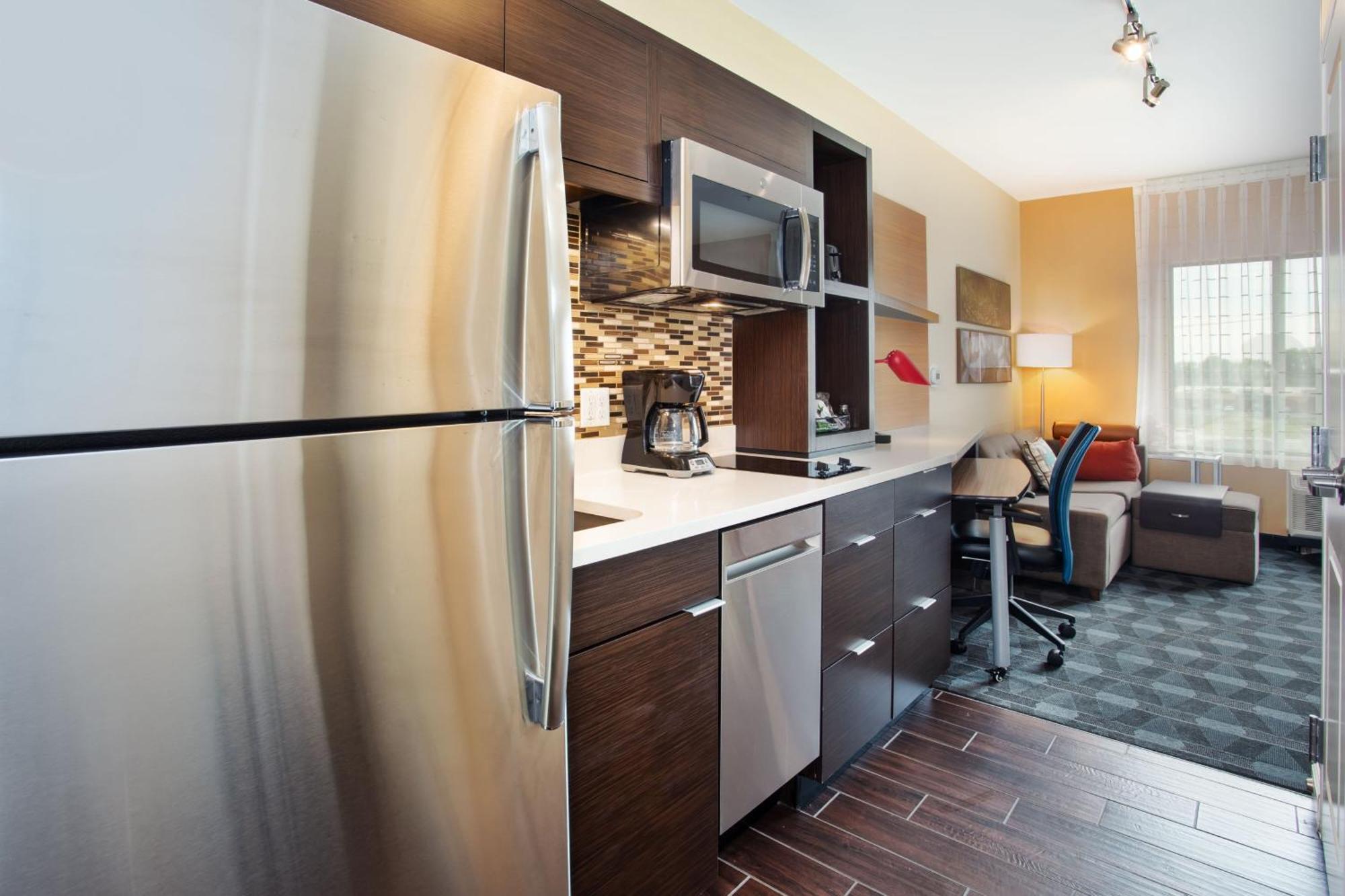 Towneplace Suites By Marriott Detroit Belleville Bagian luar foto