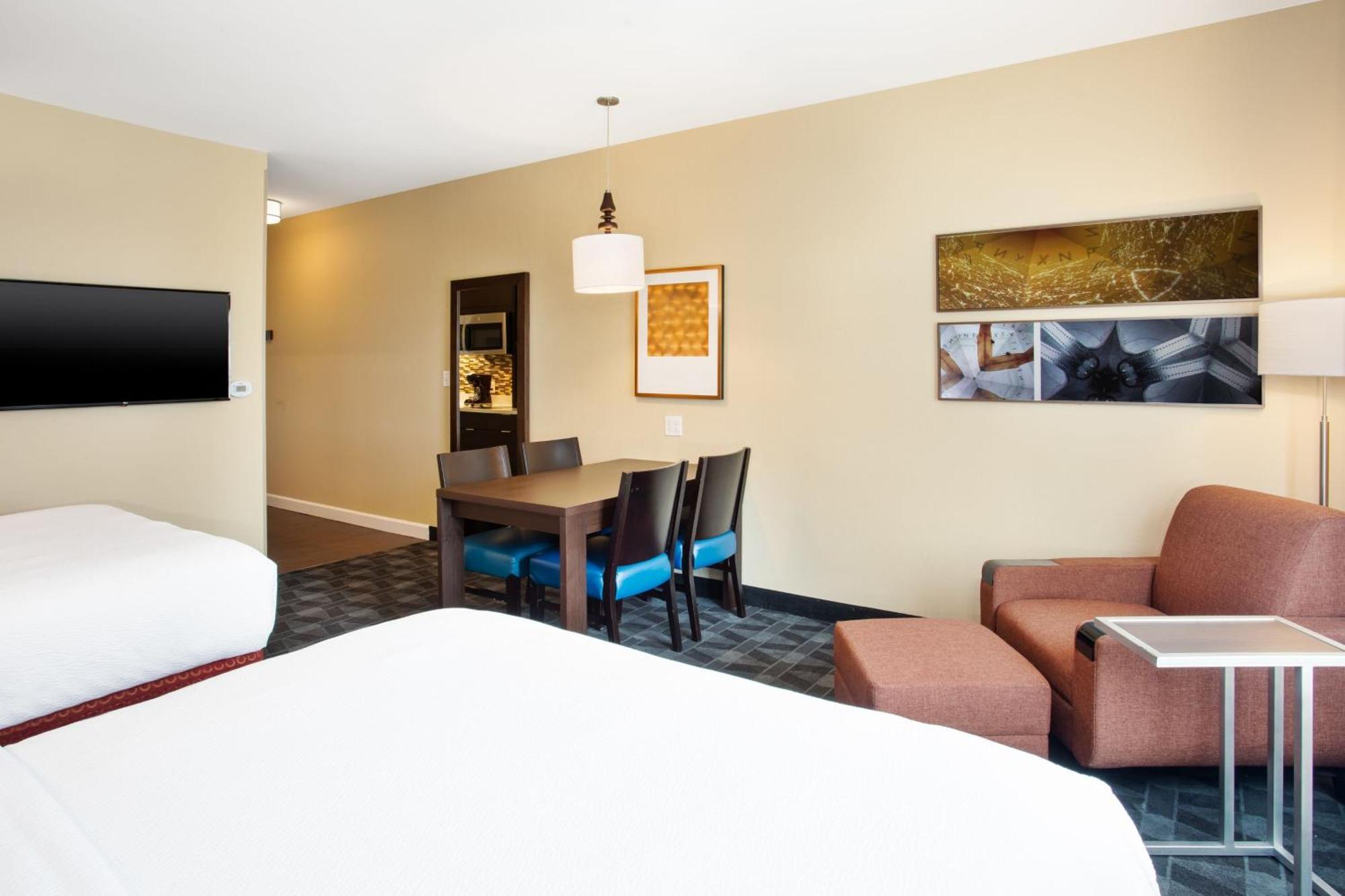 Towneplace Suites By Marriott Detroit Belleville Bagian luar foto