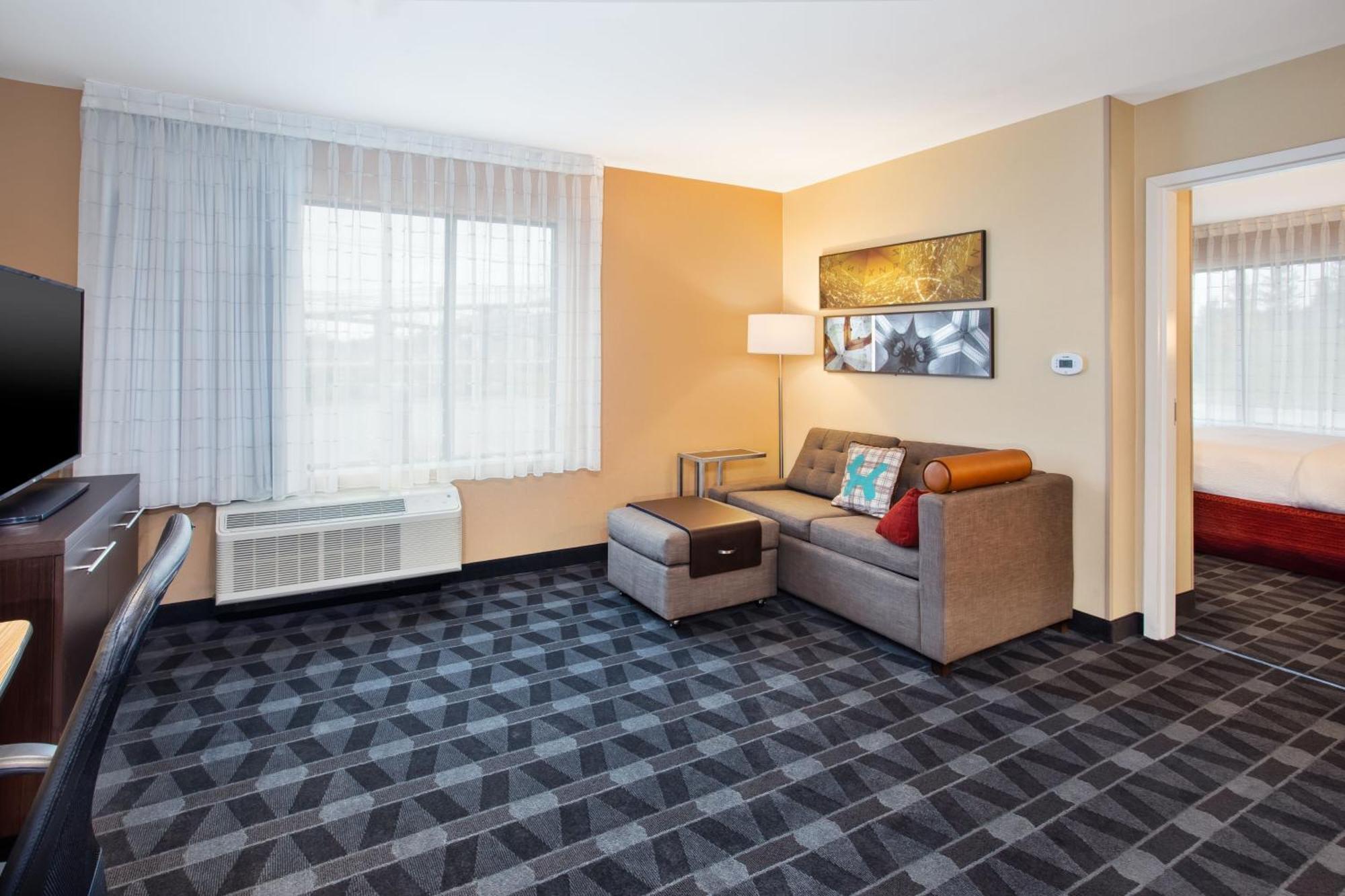 Towneplace Suites By Marriott Detroit Belleville Bagian luar foto