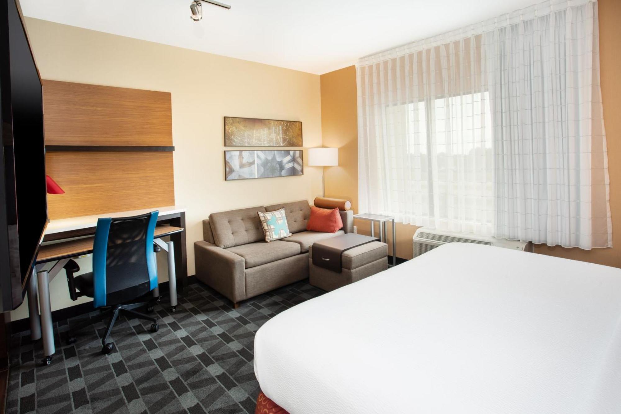 Towneplace Suites By Marriott Detroit Belleville Bagian luar foto