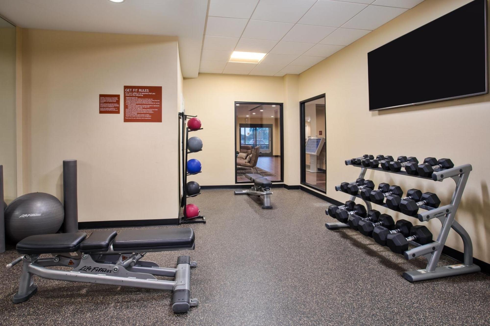 Towneplace Suites By Marriott Detroit Belleville Bagian luar foto